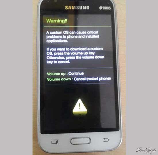 Giảm âm lượng + Home + Nguồn sẽ được như hình